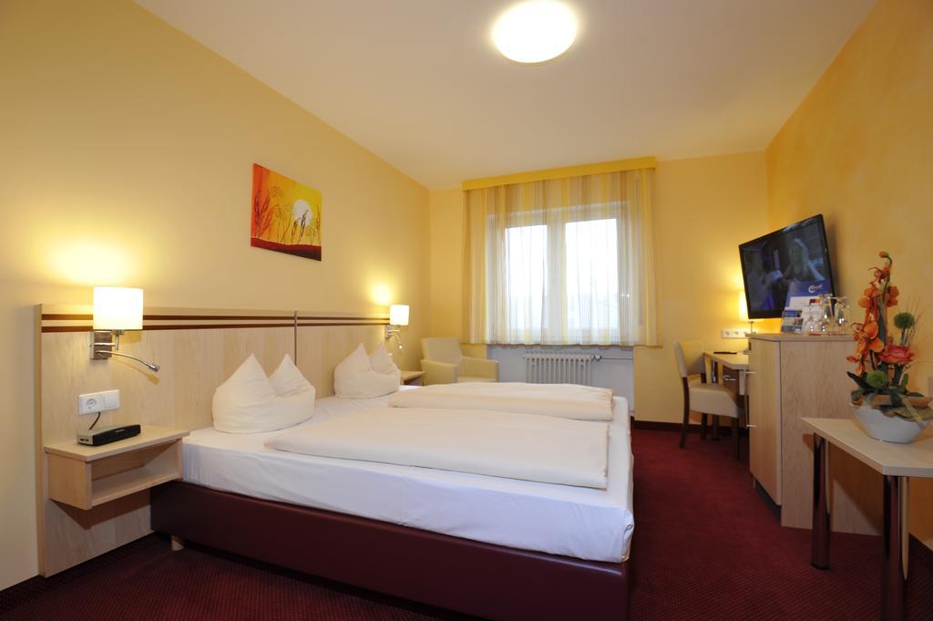 Hotel Apollo Garni ريغنسبورغ المظهر الخارجي الصورة