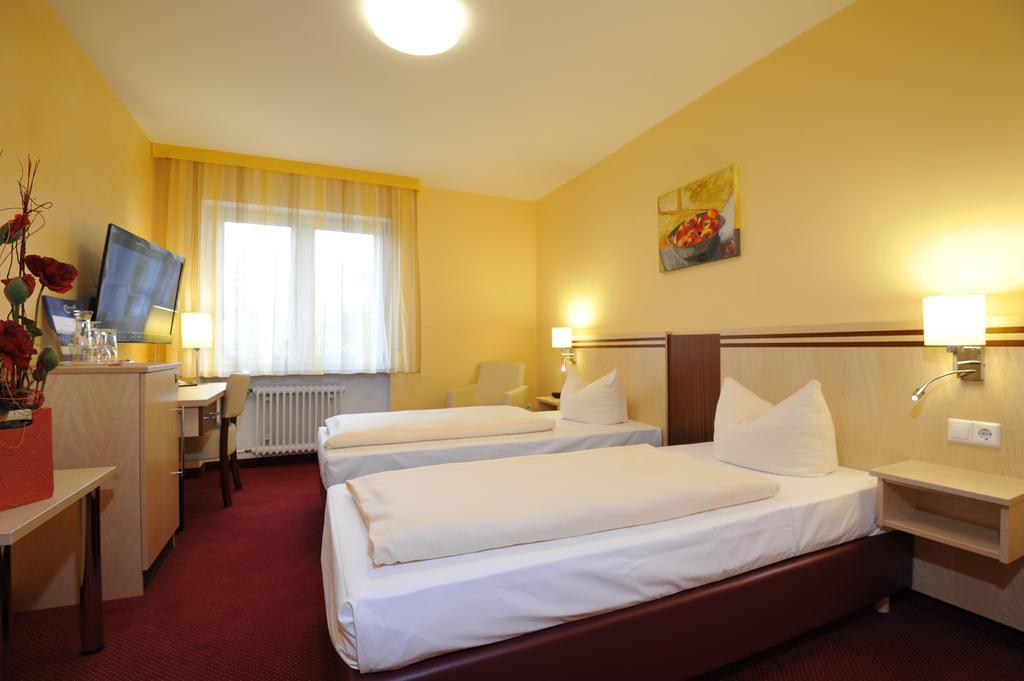 Hotel Apollo Garni ريغنسبورغ المظهر الخارجي الصورة