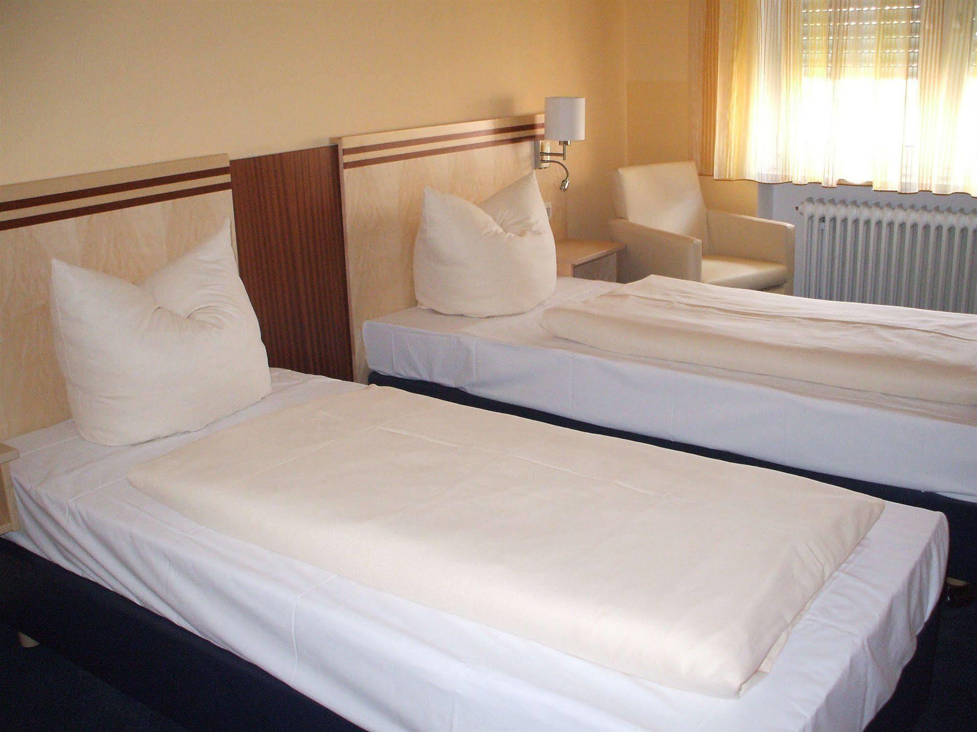 Hotel Apollo Garni ريغنسبورغ المظهر الخارجي الصورة
